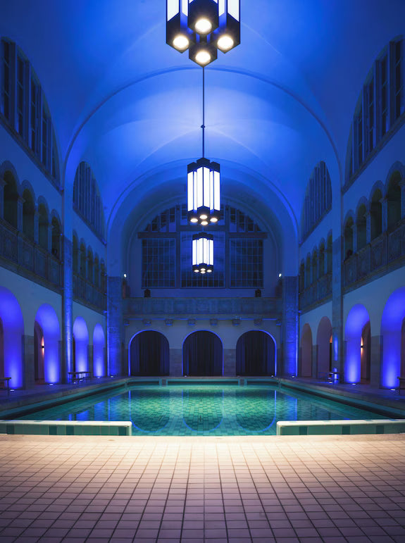 ✨ Exclusive Midnight Swim: The Most Romantic Honeymoon Secret in Berlin ✨