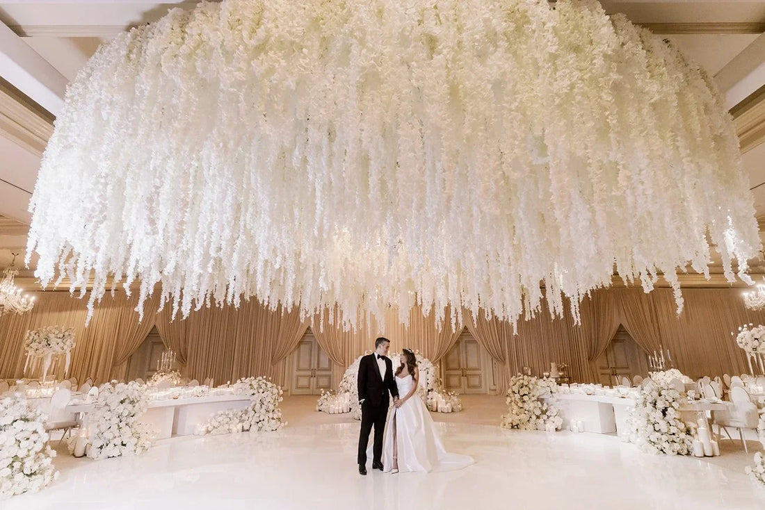 Monochrome Wedding Color Palettes That Feel Luxurious