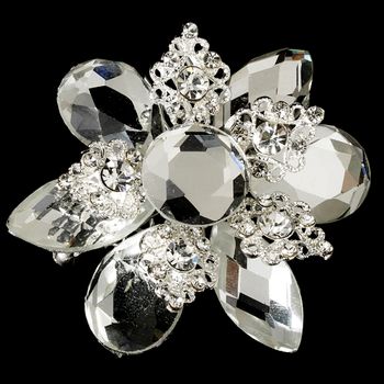 Opulent Vintage Brooch – Crystal Edition #1390