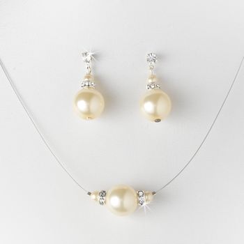 Glamour Pearl Necklace